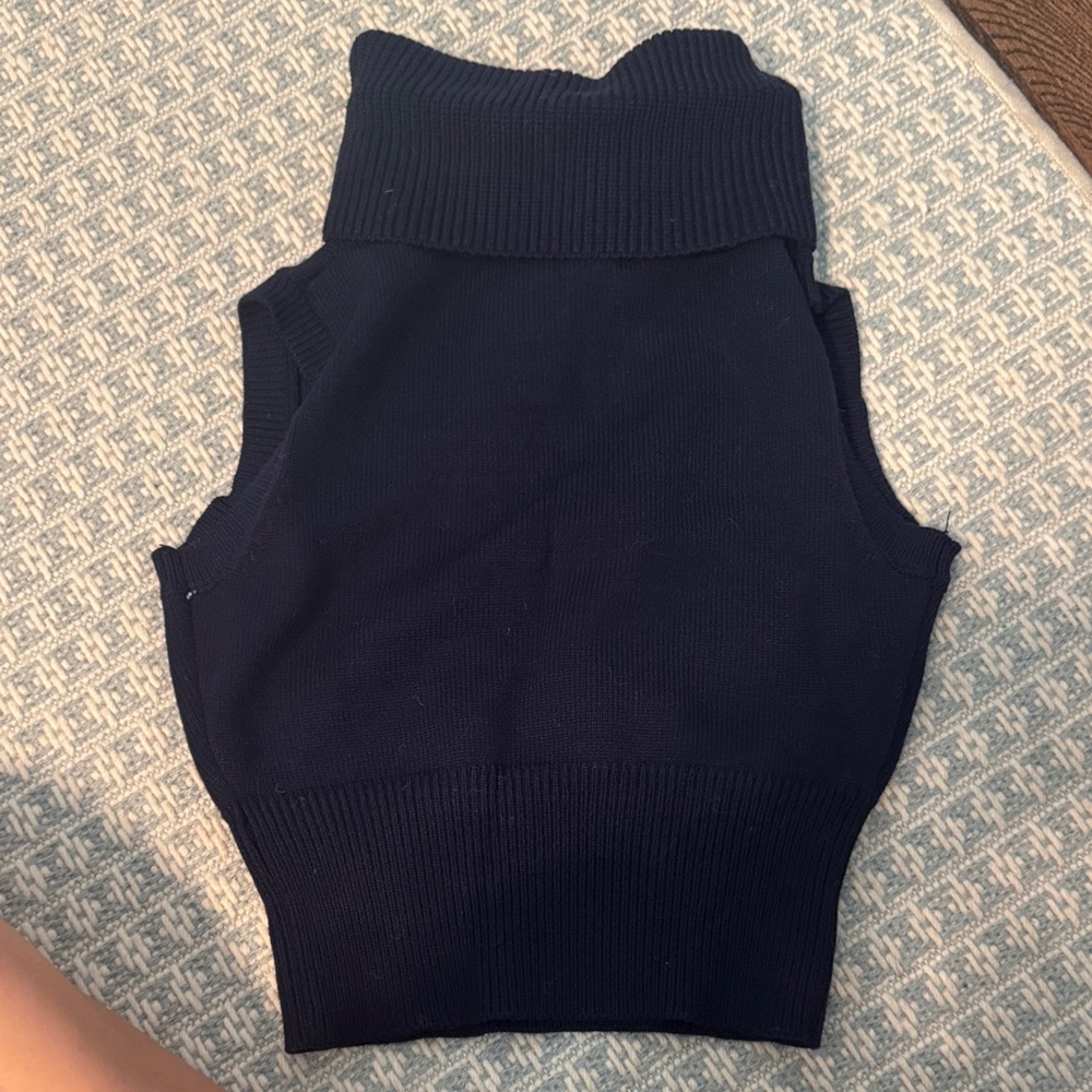 Zara Navy Sleeveless Knit Top